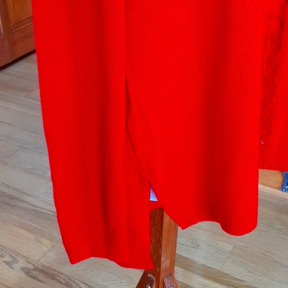 Candies Red Acrylic tunic style sweater - Picture 5 of 13